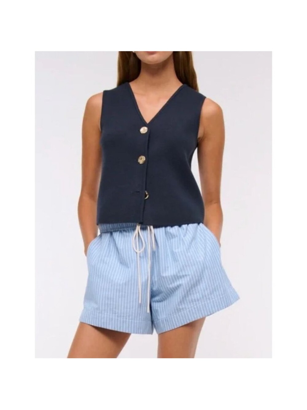Abercrombie & Fitch luxeloft V neck Vest - Picture 2 of 4